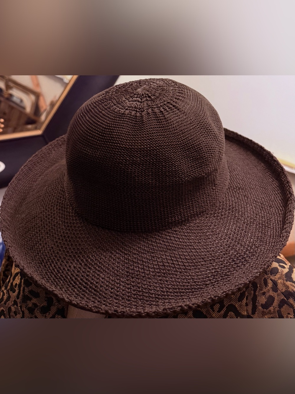 Women's Crochet Wide Brim Sun Hat - Brown